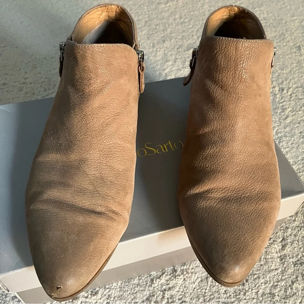 FRANCO SARTO Kingston Bootie in Mushroom 10